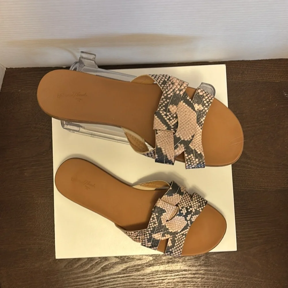 Universal Thread Black and Cream Sandals with Snake Print